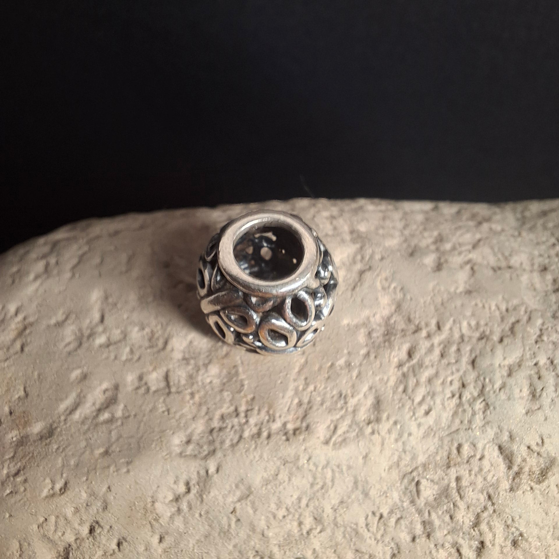 (Retired) Authentic Pandora 790895 Butterfly Garden Charm – view 2