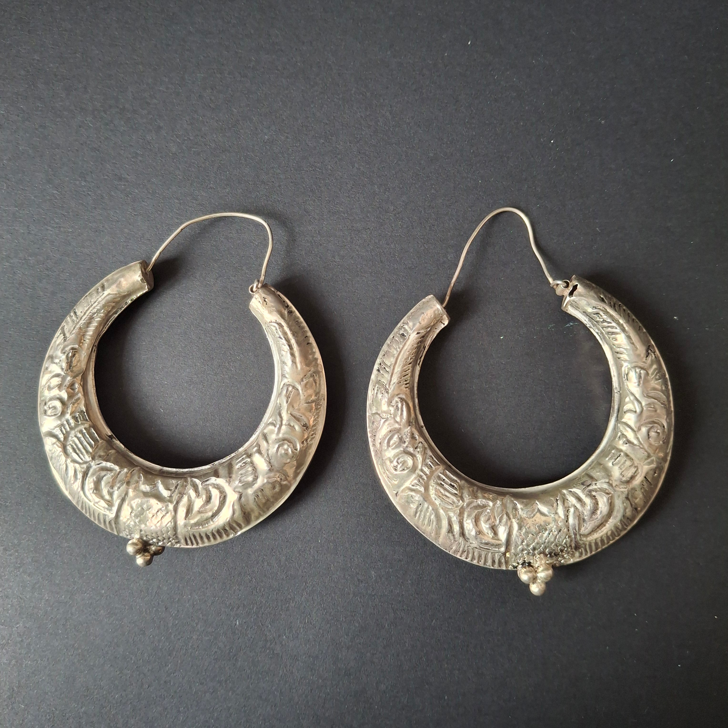 Vintage Mexican Sterling Silver Arracada Hoop Earrings – view 2