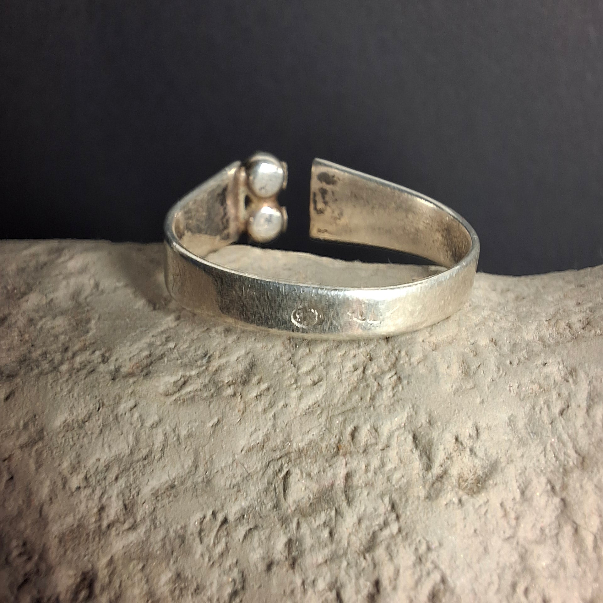 Vintage Modernist Bypass Cuff Ring Sterling Silver – view 2