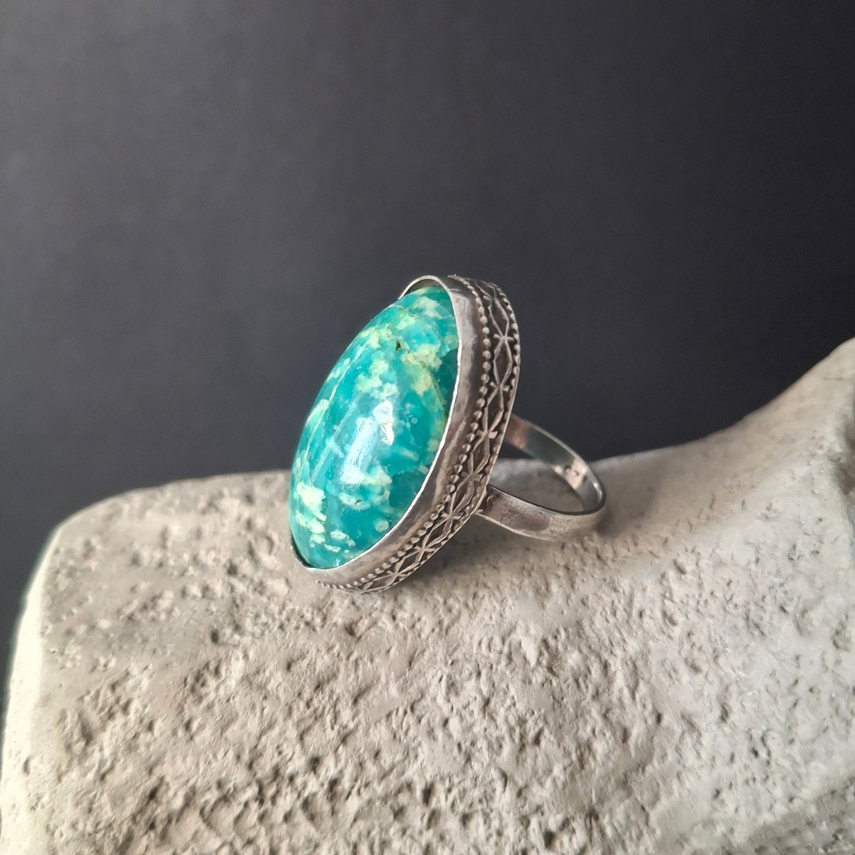 Vintage Sterling Silver Gemstone Statement Ring – view 2