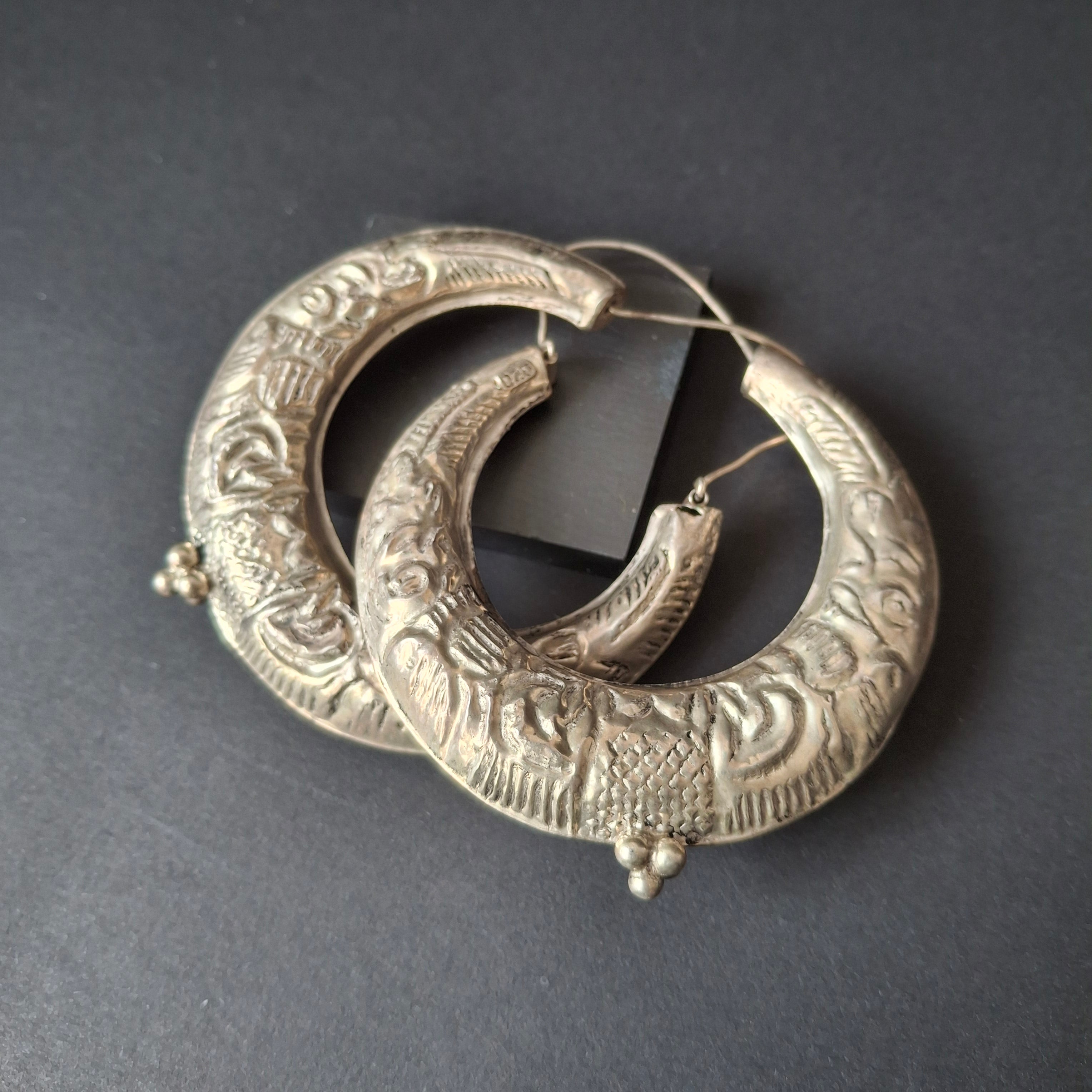 Earrings / Pierces